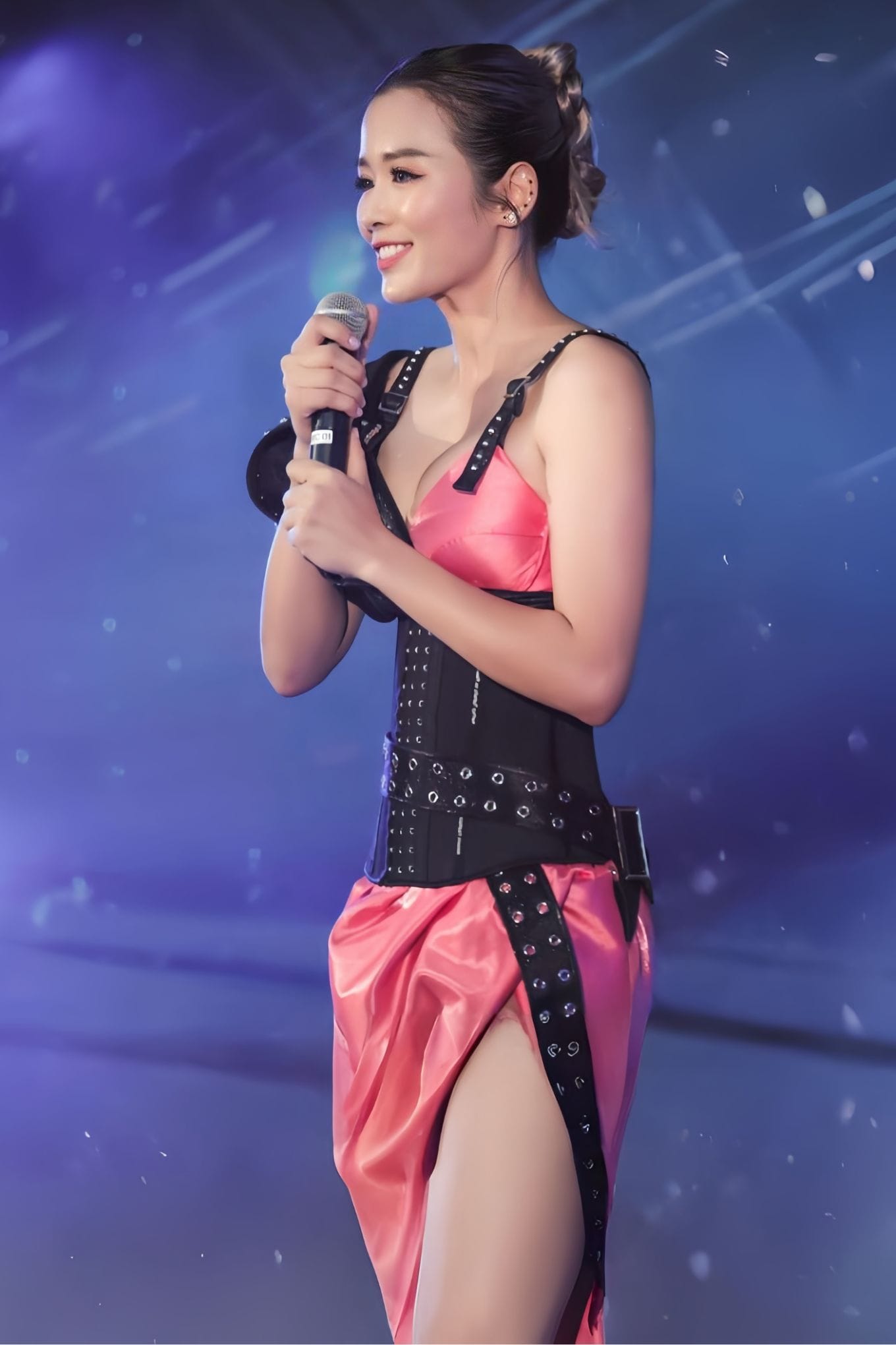 Đại diện Corset Chuẩn chia sẻ